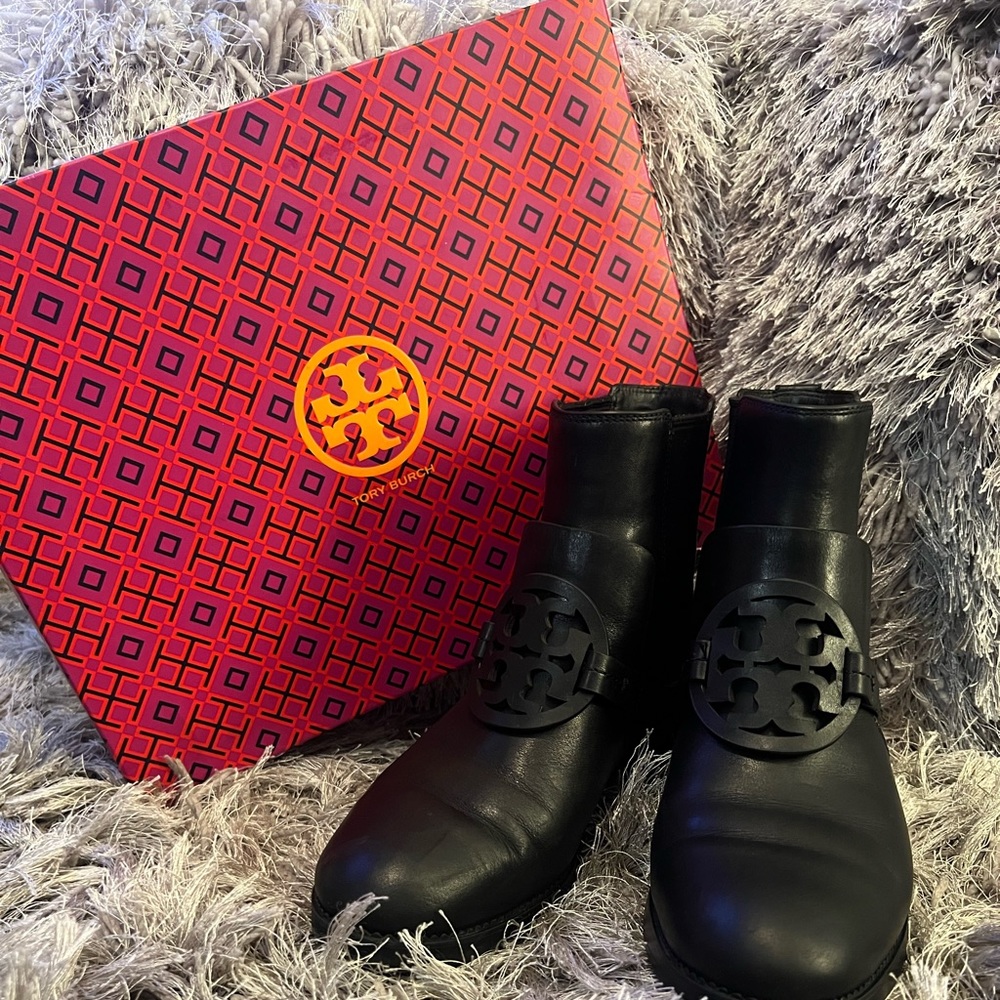 Women boots